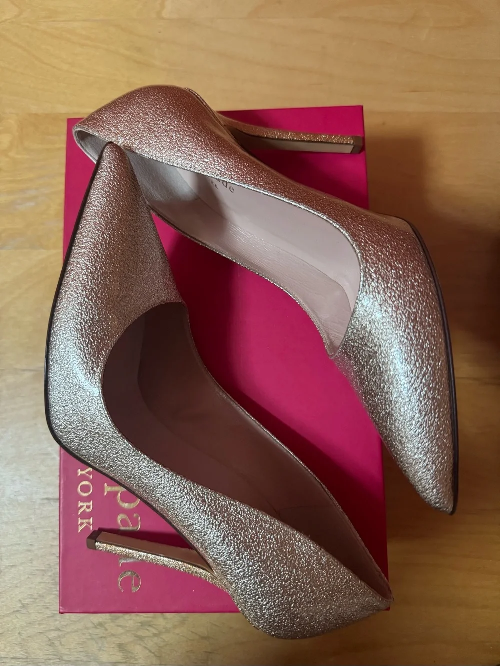 Kate Spade Larisa Metallic Patent Leather Pumps Heels Size 8 Made in Italy